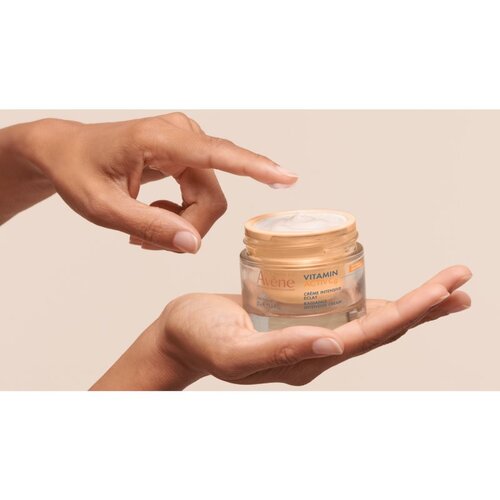 Av&amp;egrave;ne Vitamin Activ Cg intenzivna hidratantna krema protiv starenja lica s vitaminom C 50 ml Slike