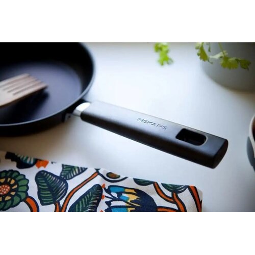 Fiskars tava za palačinke HARD FACE, 22 cm (1052229) Cijene