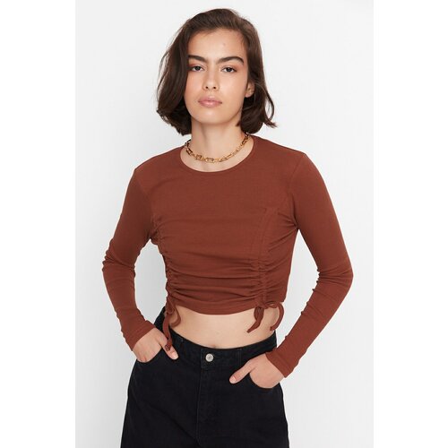 Trendyol Brown Ribbed and Gathered Crop Knitted Blouse Slike