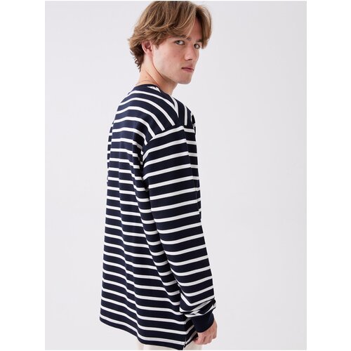 LC Waikiki Crew Neck Long Sleeve Striped Men's T-Shirt Slike