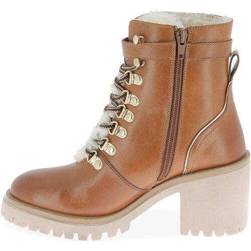 Les Trop&amp;eacute;ziennes par M Belarbi Pol&amp;scaron;kornji 270531 Kostanjeva Slike