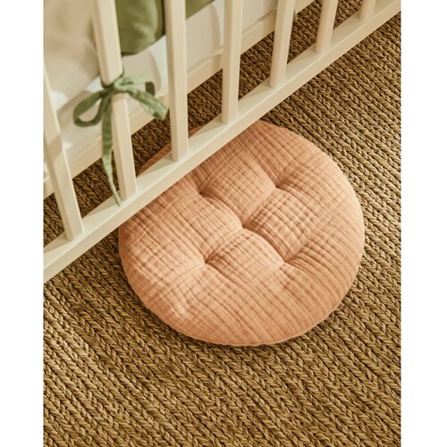 Kave Home Otro&amp;scaron;ka blazina iz muslina &amp;oslash; 30 cm Laily &amp;ndash; Slike