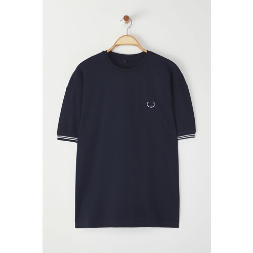 Trendyol Navy Blue Oversize/Wide Cut Embroidered Knitwear Tape Detail Textured T-Shirt Cene