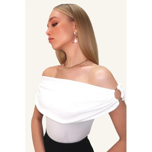 Trend Alacati Stili Ženska bluza kratkih rukava Alc-X13469, Brod izrez, Bela Cene