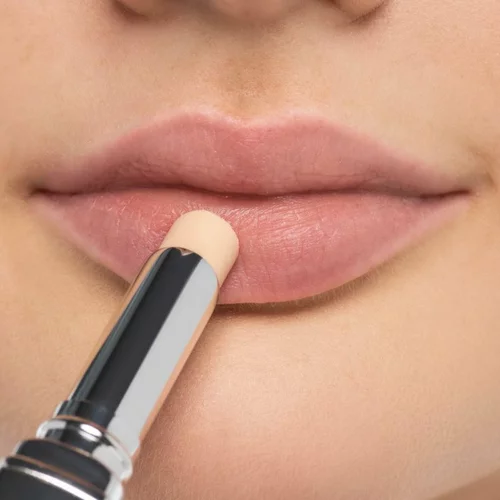Artdeco Lip Filler Base olovka za usne za postojanost ruževa 2 g