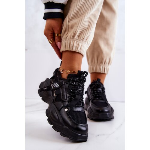 GOE Sport shoes Sneakers Cene