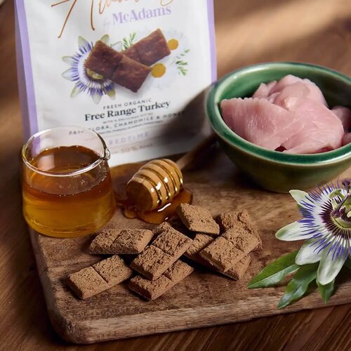 McAdams Awards Bedtime mekane poslastice za pse, ćuretina sa pasiflorom, kamilicom i medom Slike