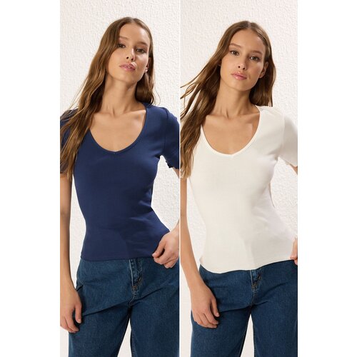 Trendyol Navy Blue-Ecru Cotton Ribbed V Neck Flexible Knitted Blouse Cene