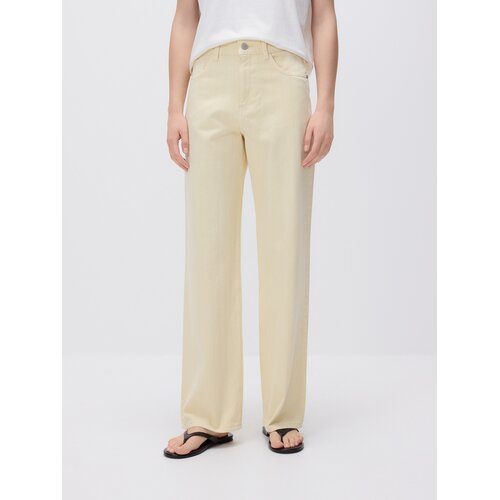 Reserved Prugaste hlače - yellow jeans Cene