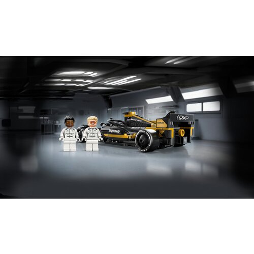 Lego Speed Champions - Trkaći auto tima APXGP iz F1&amp;reg; filma (77252) Slike