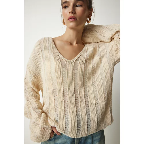 Happiness İstanbul Women's Cream Torn Detailed Oversized Knitwear Sweater