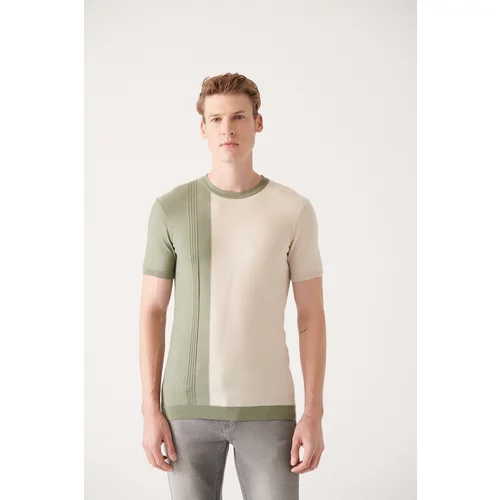 Avva Men's Aqua Green Crew Neck Color Block Ribbed Standard Fit Regular Fit Knitwear T-shirt