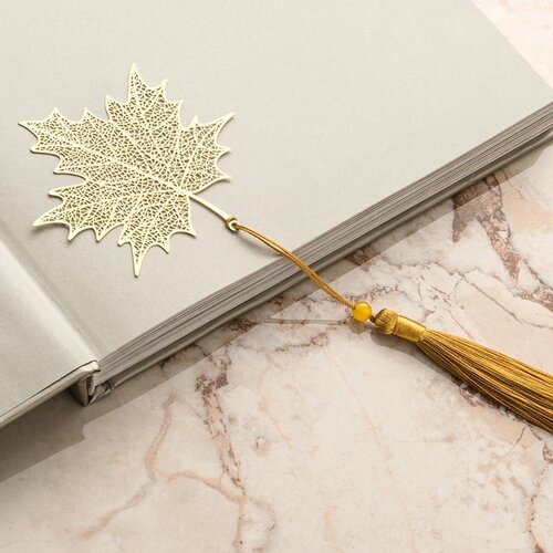  Bookmarker list javora Slike