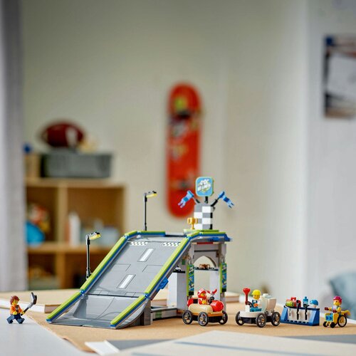 Lego City No Limits: Rampa za trkaće automobile 60460 Slike