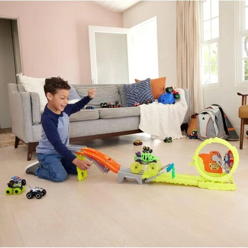 Hot_Wheels staza Monster trucks Power Smashers Slike