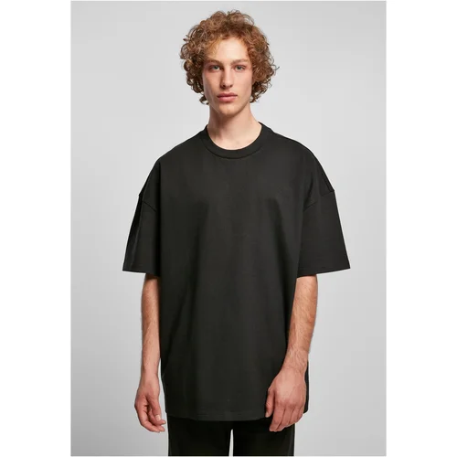 Urban Classics Ultra Heavy Oversized T-shirt in black color