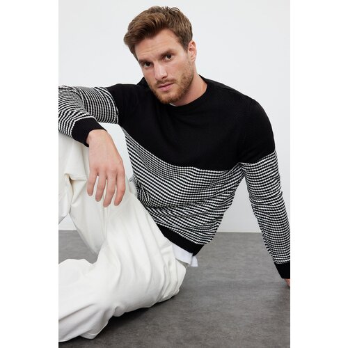 Trendyol Black FL Slim Crew Neck Striped Knitwear Sweater Cene