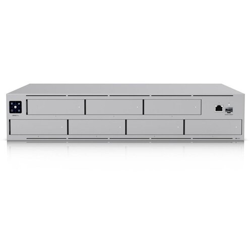 Ubiquiti UNAS-Pro-EU 2U rack-mount NAS with (7) 2.5/3.5" drive bays and 10 Gbps performance designed for large-scale file storage and sharing, (7) 2.5/3.5" HDD / SSD support, 10G SFP+ uplink and (1) GbE RJ45 port Cene