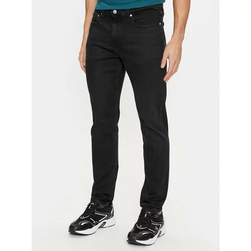 Calvin Klein Jeans Jeans hlače J30J323689 Črna Tapered Fit