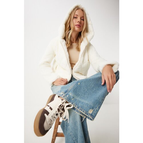 Happiness İstanbul Women&amp;#039;s Bone Fur Hooded Oversize Coat Slike