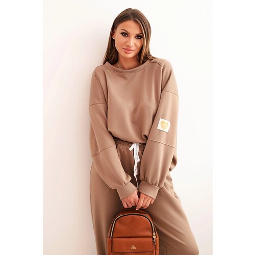 Kesi Włoski Women&amp;#039;s set with a loose sweatshirt and pants with the inscription LOVE camel Slike