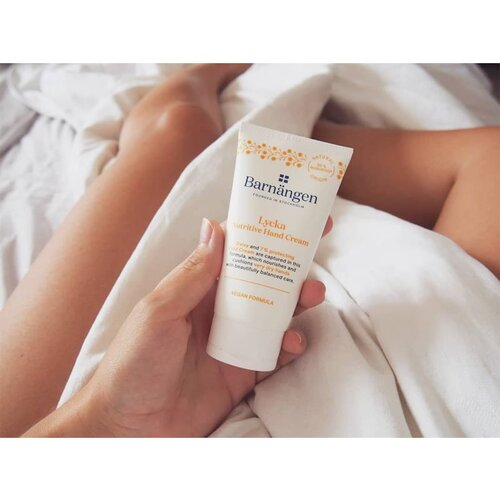 Barn&amp;auml;ngen Lycka hranilna krema za roke z vsebnostjo cold cream 75 ml Slike