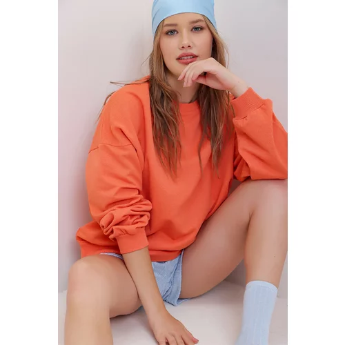 Trend Alaçatı Stili Women's Orange Crew Neck Oversize Basic Sweatshirt