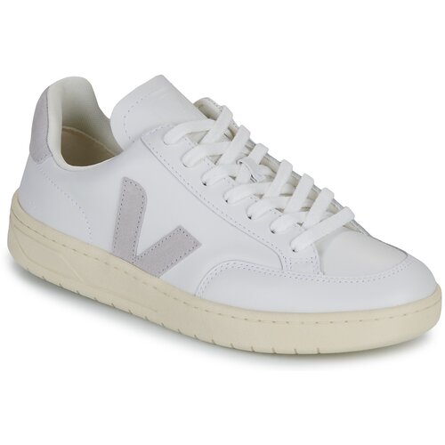 Veja Nizke superge V-12 Bela Slike