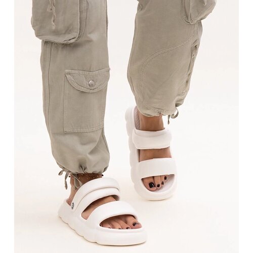 D/CEO Black sandals on a block heel Millo Cene