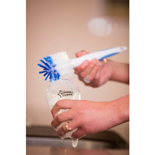 Tommee Tippee Closer To Nature Cleaning Brush četka za či&amp;scaron;ćenje Blue 1 kom Slike