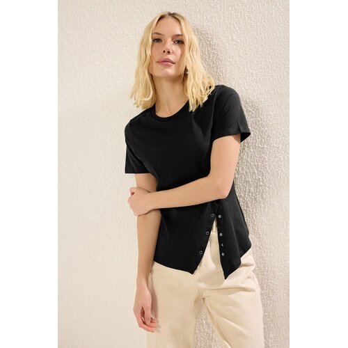 TRENDYOLMILLA Ženska majica TWOSS25TS00029, Crna Cene