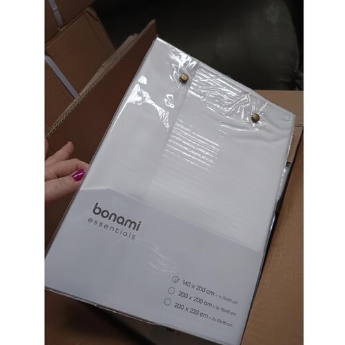 Bonami Essentials Bela posteljnina za zakonsko posteljo/podaljšana iz mikrosatena 200x220 cm Basic – Cene