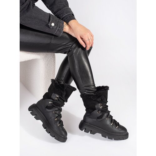 SEASTAR Women&amp;#039;s black lace-up snow boots with fur on the platform Slike