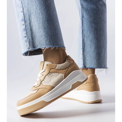 D/CEO White trainers Justar Cijene