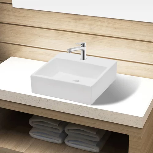 vidaXL Keramičen kopalniški umivalnik z odprtino za pipo bel kvadraten