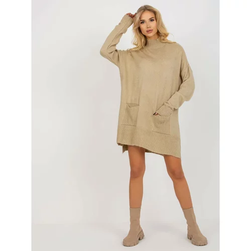 Fashion Hunters Beige long oversize sweater with pockets and a turtleneck