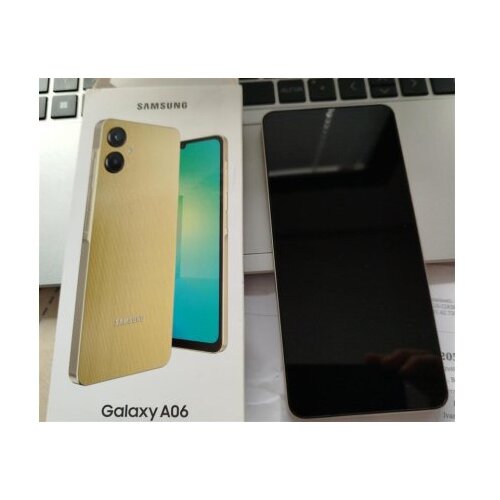 Samsung Galaxy A06 6/128GB Gold (SM-A065FZDHSEE) OUTLET Cene