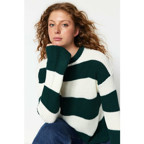 Trendyol Sweater - Khaki - Regular fit Slike