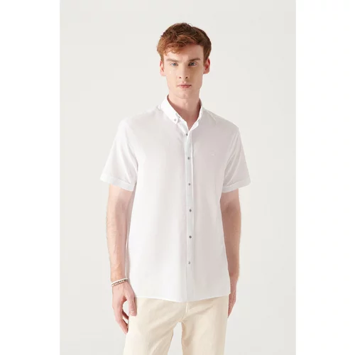 Avva Men's White Buttoned Collar 100% Cotton Thin Short Sleeve Standard Fit Normal Cut Shirt