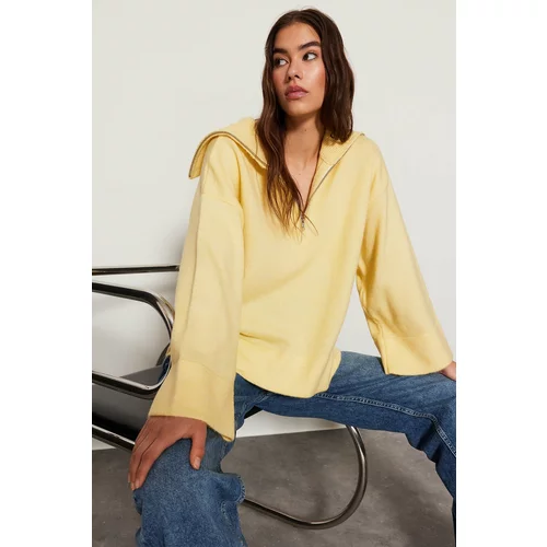 Trendyol Yellow Wide Fit Soft Textured Basic Knitwear Sweater