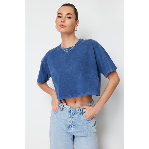 Trendyol Indigo 100% Cotton Faded Effect Back Printed Crop Crew Neck Knitted T-Shirt Slike
