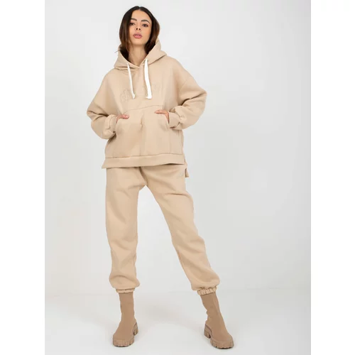 Fashion Hunters Women's tracksuit with inscription - beige
