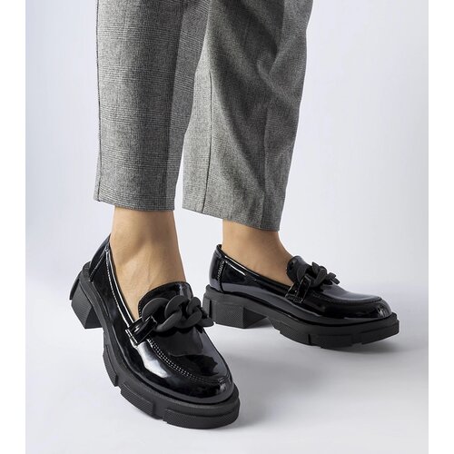 Gemre Black patent loafers with Suelli chain Cijene