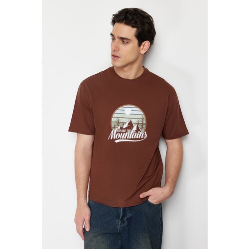 Trendyol men's brown relaxed/casual-fit scenery-text printed 100% cotton short sleeve t-shirt Slike