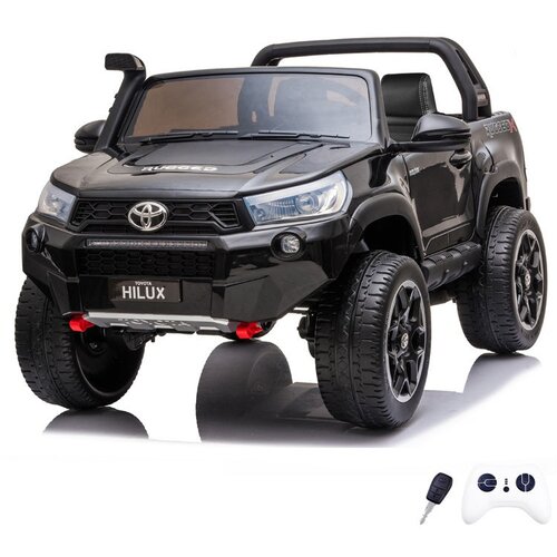 Toyota Hilux AKU dvosedežni 4x4 črni Slike