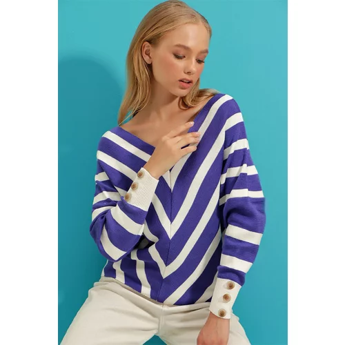 Trend Alaçatı Stili Women's Saks V-Neck Bias Striped Oversize Knitwear Sweater