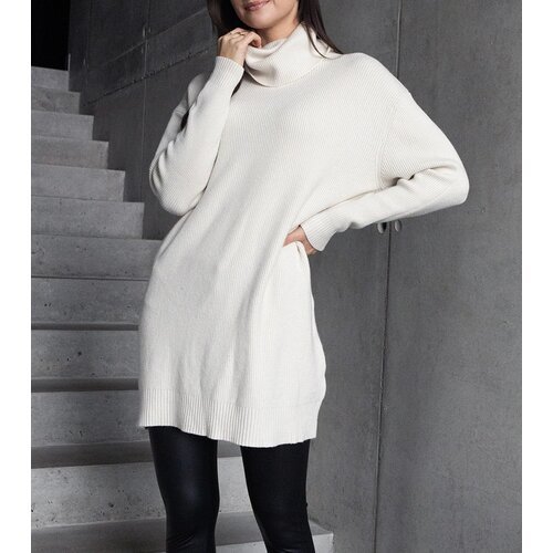 Gemre Long white soft turtleneck sweater Kali Slike