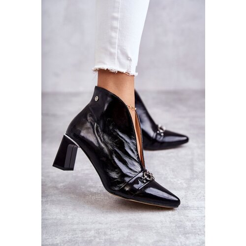 Maciejka Leather boots on a post Black Cene