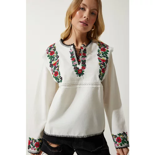 Happiness İstanbul Women's Cream Floral Embroidered Scalloped Linen Blouse