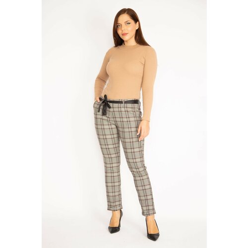 Şans Women's Claret Red Checkered Concealed Belt Front Zippered Side Pockets Faux Leather Belt Detail Classic Trousers. Slike